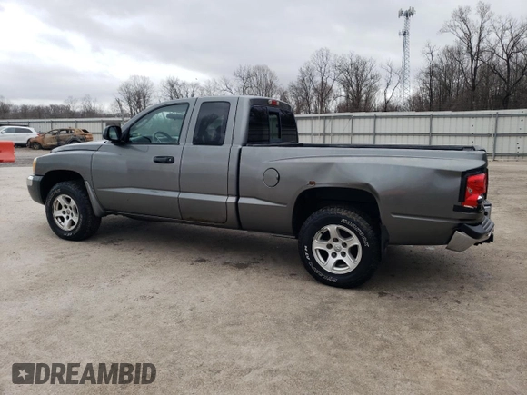 2005 Dodge Dakota SLT with VIN 1D7HW42N95S260559, listed as a Copart auction lot 47624215 with 114,398 mi miles and Salvage Title. Bid and sale history available at DreamBid. Image 2.