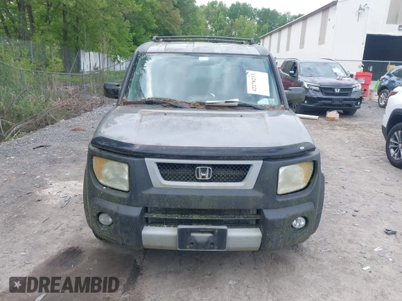 2005 Honda Element EX z VIN 5J6YH28665L001492, wystawiony jako IAAI lot #42278233 z przebiegiem 219 941 mil mil oraz . Historia ofert i sprzedaży dostępna na DreamBid. Obrazek 6.