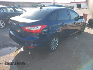 2012 Ford Focus SE with VIN 1FAHP3F28CL126091, listed as a IAAI auction lot 42053457 with 197,393 mi miles. Bid and sale history available at carsss.com. Image 4.
