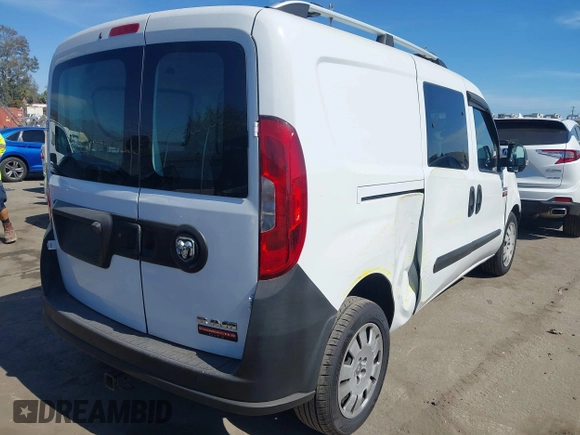 2015 Ram ProMaster City Cargo Tradesman z VIN ZFBERFAT2F6A01878, wystawiony jako IAAI lot #42677103 z przebiegiem 86 137 mil mil oraz . Historia ofert i sprzedaży dostępna na DreamBid. Obrazek 4.