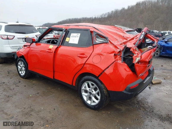 2022 Kia Soul LX with VIN KNDJ23AU8N7171918, listed as a IAAI auction lot 41514274 with 64,144 mi miles. Bid and sale history available at carsss.com. Image 3.