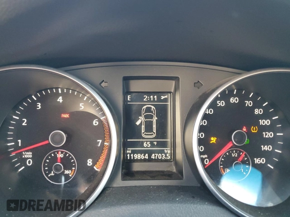 2013 Volkswagen Golf с VIN WVWDB7AJ5DW121847, выставлен на аукционе Copart как лот 86010984 с пробегом 119 864 миль миль и Списание • Salvage title. История ставок и продаж доступна на DreamBid. Изображение 9.