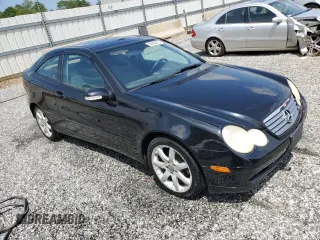 2004 Mercedes-Benz C 230 Kompressor z VIN WDBRN40J64A602392, wystawiony jako Copart lot #60058975 z przebiegiem Nie podano mil oraz Szkoda całkowita • Salvage title. Historia ofert i sprzedaży dostępna na DreamBid. Obrazek 4.