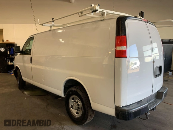 2019 Chevrolet Express Cargo с VIN 1GCWGAFP1K1145142, выставлен на аукционе IAAI как лот 42613499 с пробегом 135 530 миль миль и . История ставок и продаж доступна на DreamBid. Изображение 4.