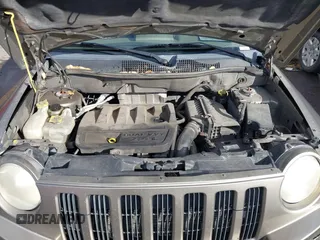2007 Jeep Compass Sport with VIN 1J8FF47W37D325148, listed as a IAAI auction lot 40962150 with 198,345 mi miles. Bid and sale history available at carsss.com. Image 10.