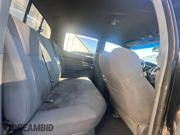 2011 Toyota Tacoma PreRunner with VIN 5TFJU4GN6BX006400, listed as a Copart auction lot 81004844 with 489,056 mi miles and Clean Title. Bid and sale history available at DreamBid. Image 6.