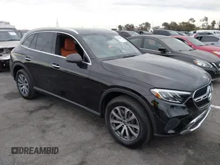 2025 Mercedes-Benz GLC with VIN W1NKM4GB1SF286963, listed as a IAAI auction lot 40970348 with 108 mi miles. Bid and sale history available at carsss.com. Image 1.