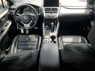 2019 Lexus NX 300 z VIN JTJYARBZXK2134745, wystawiony jako Copart lot #53996465 z przebiegiem 96 216 mil mil oraz Czysty tytuł • Clean title. Historia ofert i sprzedaży dostępna na DreamBid. Obrazek 8.