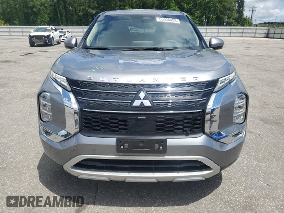 2023 Mitsubishi Outlander SE z VIN JA4J3UA82PZ058960, wystawiony jako Copart lot #56405455 z przebiegiem 30 276 mil mil oraz Szkoda całkowita • Salvage title. Historia ofert i sprzedaży dostępna na DreamBid. Obrazek 5.
