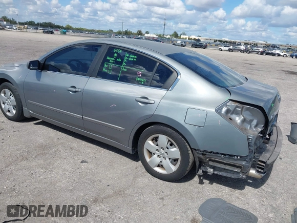 2007 Nissan Altima 2.5 S with VIN 1N4AL21E27C174572, listed as a IAAI auction lot 41561396 with 148,497 mi miles. Bid and sale history available at carsss.com. Image 3.