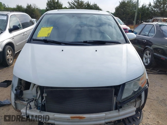 2015 Honda Odyssey EX-L z VIN 5FNRL5H61FB055684, wystawiony jako IAAI lot #42013480 z przebiegiem 221 381 mil mil oraz . Historia ofert i sprzedaży dostępna na DreamBid. Obrazek 13.