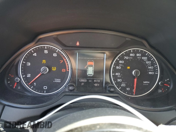 2014 Audi Q5 Premium Plus with VIN WA1DGAFP7EA044290, listed as a Copart auction lot 60240365 with 128,933 mi miles and Salvage title. Bid and sale history available at DreamBid. Image 9.