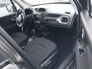 2020 Jeep Renegade Latitude with VIN ZACNJABB3LPL76503, listed as a IAAI auction lot 41467338 with 38,593 mi miles. Bid and sale history available at carsss.com. Image 5.