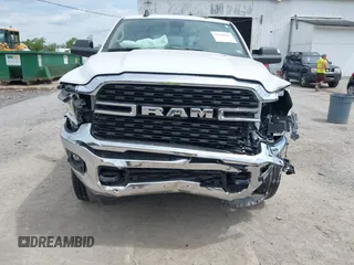 2022 Ram 2500 Big Horn with VIN 3C6UR5MJ0NG383441, listed as a IAAI auction lot 42368641 with 27,903 mi miles and . Bid and sale history available at DreamBid. Image 6.