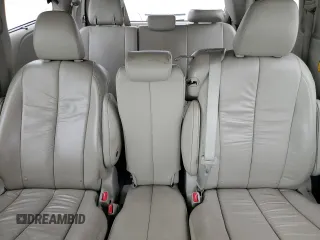 2012 Toyota Sienna XLE AAS с VIN 5TDYK3DC7CS207716, выставлен на аукционе Copart как лот 60592265 с пробегом 287 021 миль миль и Списание • Salvage title. История ставок и продаж доступна на DreamBid. Изображение 10.