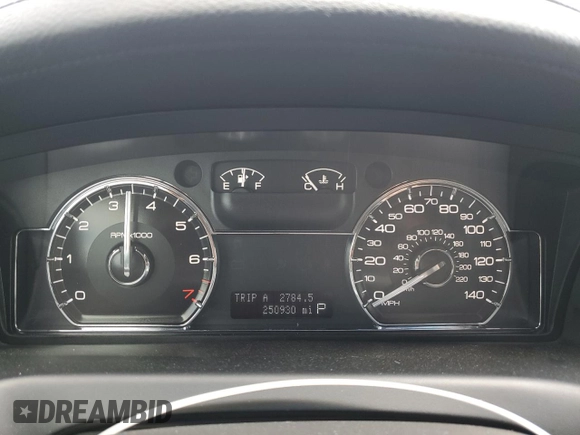 2009 Lincoln MKS z VIN 1LNHM93R69G600916, wystawiony jako Copart lot #55028965 z przebiegiem 250 930 mil mil oraz Szkoda całkowita • Salvage title. Historia ofert i sprzedaży dostępna na DreamBid. Obrazek 9.