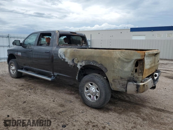 2017 Ram 2500 Tradesman z VIN 3C6UR5HL8HG590269, wystawiony jako Copart lot #61224455 z przebiegiem 65 888 mil mil oraz Szkoda całkowita • Salvage title. Historia ofert i sprzedaży dostępna na DreamBid. Obrazek 2.