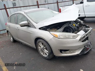2015 Ford Focus SE with VIN 1FADP3K2XFL376683, listed as a IAAI auction lot 41189828 with 175,151 mi miles. Bid and sale history available at carsss.com. Image 1.