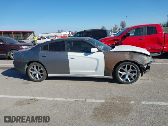 2012 Dodge Charger Police with VIN 2C3CDXAT8CH221109, listed as a IAAI auction lot 41792669 with 188,698 mi miles. Bid and sale history available at carsss.com. Image 13.