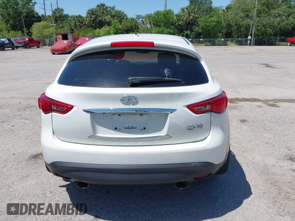 2014 Infiniti QX70 with VIN JN8CS1MU7EM451098, listed as a IAAI auction lot 42026803 with 126,605 mi miles and . Bid and sale history available at DreamBid. Image 16.