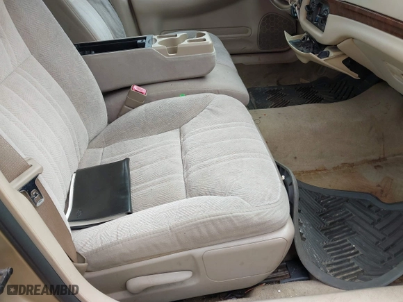 2004 Chevrolet Impala with VIN 2G1WF52E449148302, listed as a IAAI auction lot 42017347 with 233,618 mi miles. Bid and sale history available at carsss.com. Image 5.