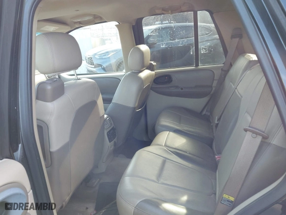2004 Chevrolet TrailBlazer LS with VIN 1GNDT13S742304861, listed as a IAAI auction lot 41597648 with 126,526 mi miles. Bid and sale history available at carsss.com. Image 8.