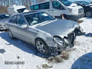 2003 Mercedes-Benz E 320 z VIN WDBUF65J83A126463, wystawiony jako IAAI lot #41626310 z przebiegiem 177 321 mil mil oraz . Historia ofert i sprzedaży dostępna na DreamBid. Obrazek 1.