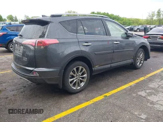 2017 Toyota RAV4 Limited z VIN JTMDJREV0HD077995, wystawiony jako IAAI lot #42318582 z przebiegiem 85 076 mil mil oraz . Historia ofert i sprzedaży dostępna na DreamBid. Obrazek 4.