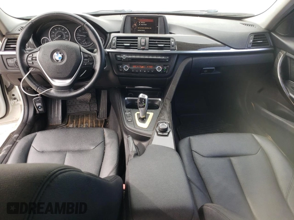 2015 BMW 3 Series 328i z VIN WBA3C1C51FK120871, wystawiony jako Copart lot #58486625 z przebiegiem 99 749 mil mil oraz Czysty tytuł • Clean title. Historia ofert i sprzedaży dostępna na DreamBid. Obrazek 8.
