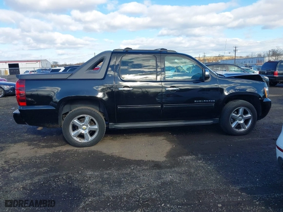 2012 Chevrolet Avalanche LT with VIN 3GNTKFE77CG228522, listed as a IAAI auction lot 40941557 with 166,954 mi miles. Bid and sale history available at carsss.com. Image 13.