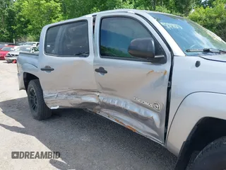 2015 Toyota Tacoma PreRunner with VIN 3TMJU4GN9FM179890, listed as a IAAI auction lot 42225923 with 160,000 mi miles and . Bid and sale history available at DreamBid. Image 17.