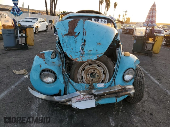 1968 Volkswagen Beetle with VIN 118017996, listed as a Copart auction lot 76961714 with 31,631 mi miles and Clean Title. Bid and sale history available at DreamBid. Image 5.