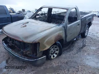 2011 GMC Sierra 1500 Work Truck z VIN 1GTN1TEA6BZ364282, wystawiony jako IAAI lot #39939222 z przebiegiem Nie podano mil oraz . Historia ofert i sprzedaży dostępna na DreamBid. Obrazek 6.