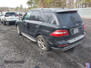 2013 Mercedes-Benz M 350 with VIN 4JGDA5HB0DA258063, listed as a IAAI auction lot 41479903 with 235,866 mi miles and . Bid and sale history available at DreamBid. Image 3.