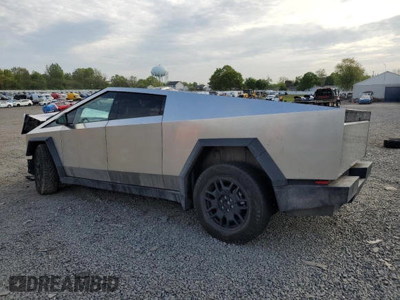 2024 Tesla Cybertruck z VIN 7G2CEHED7RA020473, wystawiony jako Copart lot #55123035 z przebiegiem 4 835 mil mil oraz Szkoda całkowita • Salvage title. Historia ofert i sprzedaży dostępna na DreamBid. Obrazek 2.