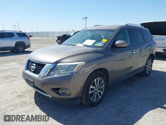 2014 Nissan Pathfinder SV with VIN 5N1AR2MN2EC626243, listed as a IAAI auction lot 41774399 with 146,363 mi miles. Bid and sale history available at carsss.com. Image 2.