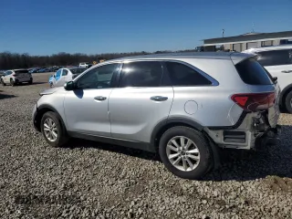 2019 Kia Sorento LX with VIN 5XYPG4A3XKG560499, listed as a Copart auction lot 46121545 with 73,893 mi miles and Salvage Title. Bid and sale history available at carsss.com. Image 2.