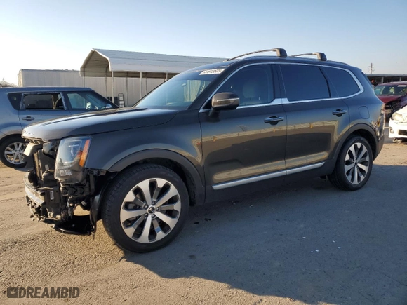 2020 Kia Telluride S with VIN 5XYP6DHC5LG093275, listed as a Copart auction lot 41913605 with 60,725 mi miles and Salvage Title. Bid and sale history available at carsss.com. Image 1.