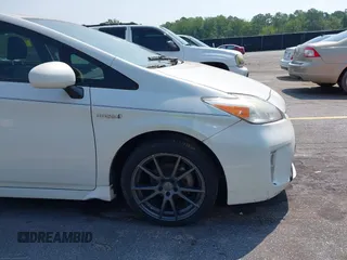 2013 Toyota Prius One z VIN JTDKN3DU8D5601612, wystawiony jako IAAI lot #42402108 z przebiegiem 224 420 mil mil oraz . Historia ofert i sprzedaży dostępna na DreamBid. Obrazek 17.
