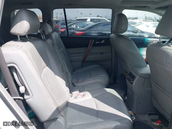 2008 Toyota Highlander Limited with VIN JTEES42A082101287, listed as a IAAI auction lot 41916511 with 165,935 mi miles. Bid and sale history available at carsss.com. Image 8.