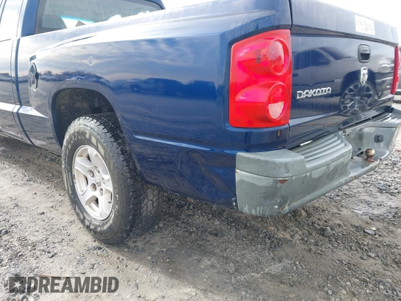 2005 Dodge Dakota ST with VIN 1D7HE22K75S242803, listed as a IAAI auction lot 41383968 with 160,295 mi miles and . Bid and sale history available at DreamBid. Image 6.