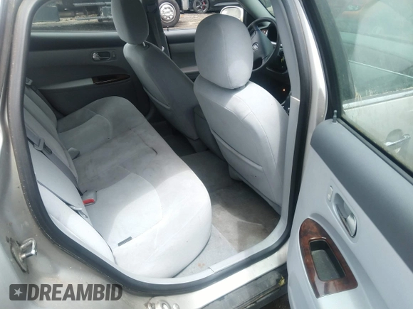 2007 Buick LaCrosse CX with VIN 2G4WC582571226954, listed as a IAAI auction lot 42638999 with 120,843 mi miles and . Bid and sale history available at DreamBid. Image 8.