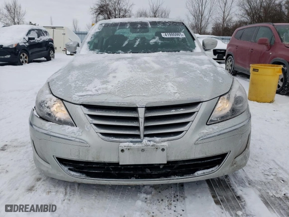 2013 Hyundai Genesis 3.8L with VIN KMHGC4DD4DU213814, listed as a Copart auction lot 41995965 with 207,733 mi miles and Salvage Title. Bid and sale history available at carsss.com. Image 5.