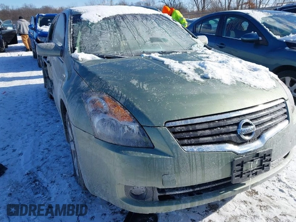 2007 Nissan Altima 2.5 S with VIN 1N4AL21E07C130750, listed as a IAAI auction lot 41376786 with 94,368 mi miles. Bid and sale history available at carsss.com. Image 1.