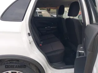 2019 Mitsubishi Outlander ES z VIN JA4AP3AU6KU018494, wystawiony jako IAAI lot #42026362 z przebiegiem 41 146 mil mil oraz . Historia ofert i sprzedaży dostępna na DreamBid. Obrazek 8.