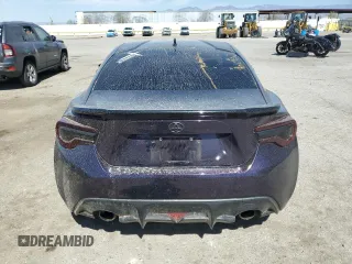 2017 Toyota 86 z VIN JF1ZNAA14H8708874, wystawiony jako Copart lot #47388425 z przebiegiem 79 024 mil mil oraz Szkoda całkowita • Salvage title. Historia ofert i sprzedaży dostępna na DreamBid. Obrazek 6.