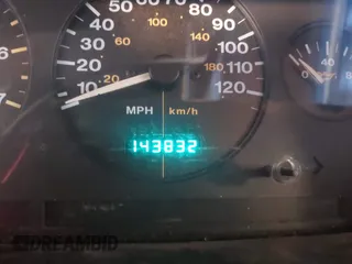 1997 Jeep Grand Cherokee Laredo with VIN 1J4GZ58SXVC552435, listed as a IAAI auction lot 41977888 with 143,832 mi miles. Bid and sale history available at carsss.com. Image 7.