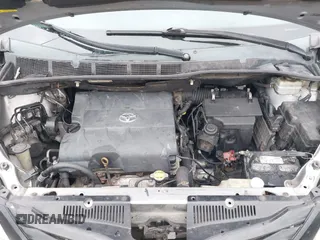 2012 Toyota Sienna with VIN 5TDZK3DC2CS221981, listed as a IAAI auction lot 41650273 with 146,652 mi miles. Bid and sale history available at carsss.com. Image 10.