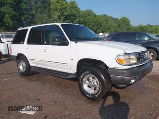2001 Ford Explorer XLT с VIN 1FMZU83P21UB49096, выставлен на аукционе IAAI как лот 42586794 с пробегом 173 296 миль миль и . История ставок и продаж доступна на DreamBid. Изображение 1.