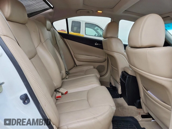 2014 Nissan Maxima SV with VIN 1N4AA5AP9EC913958, listed as a Copart auction lot 63488095 with 94,242 mi miles and Clean title. Bid and sale history available at DreamBid. Image 10.